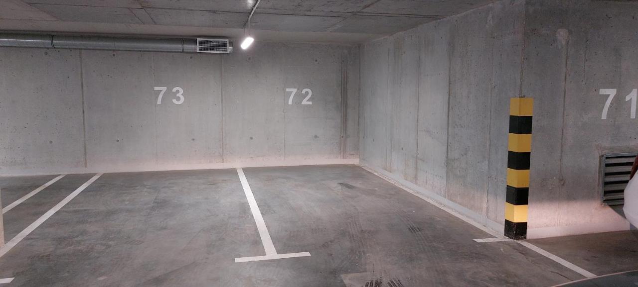 Central Apartments Ogrody 2 & Parking กดัญสก์ ภายนอก รูปภาพ